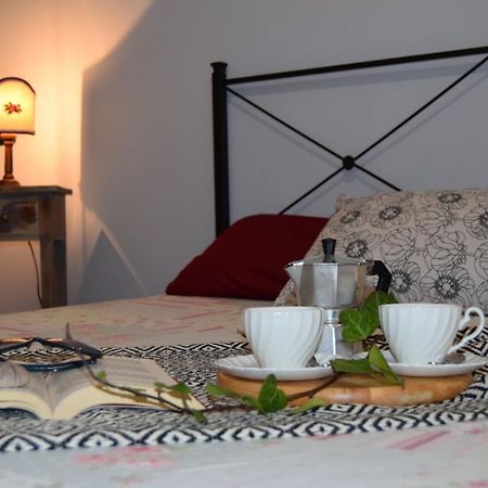 Domunua Holiday House 체팔루 외부 사진