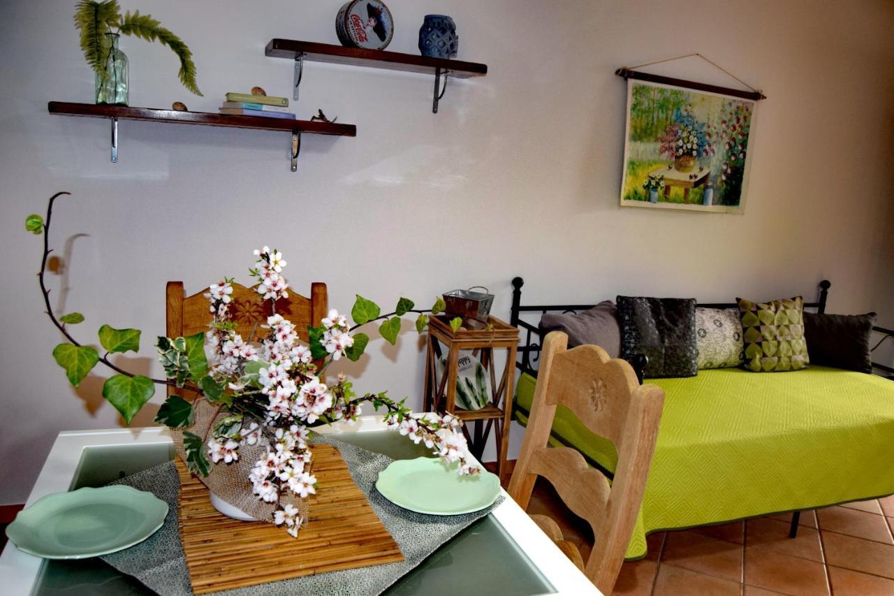 Domunua Holiday House 체팔루 외부 사진