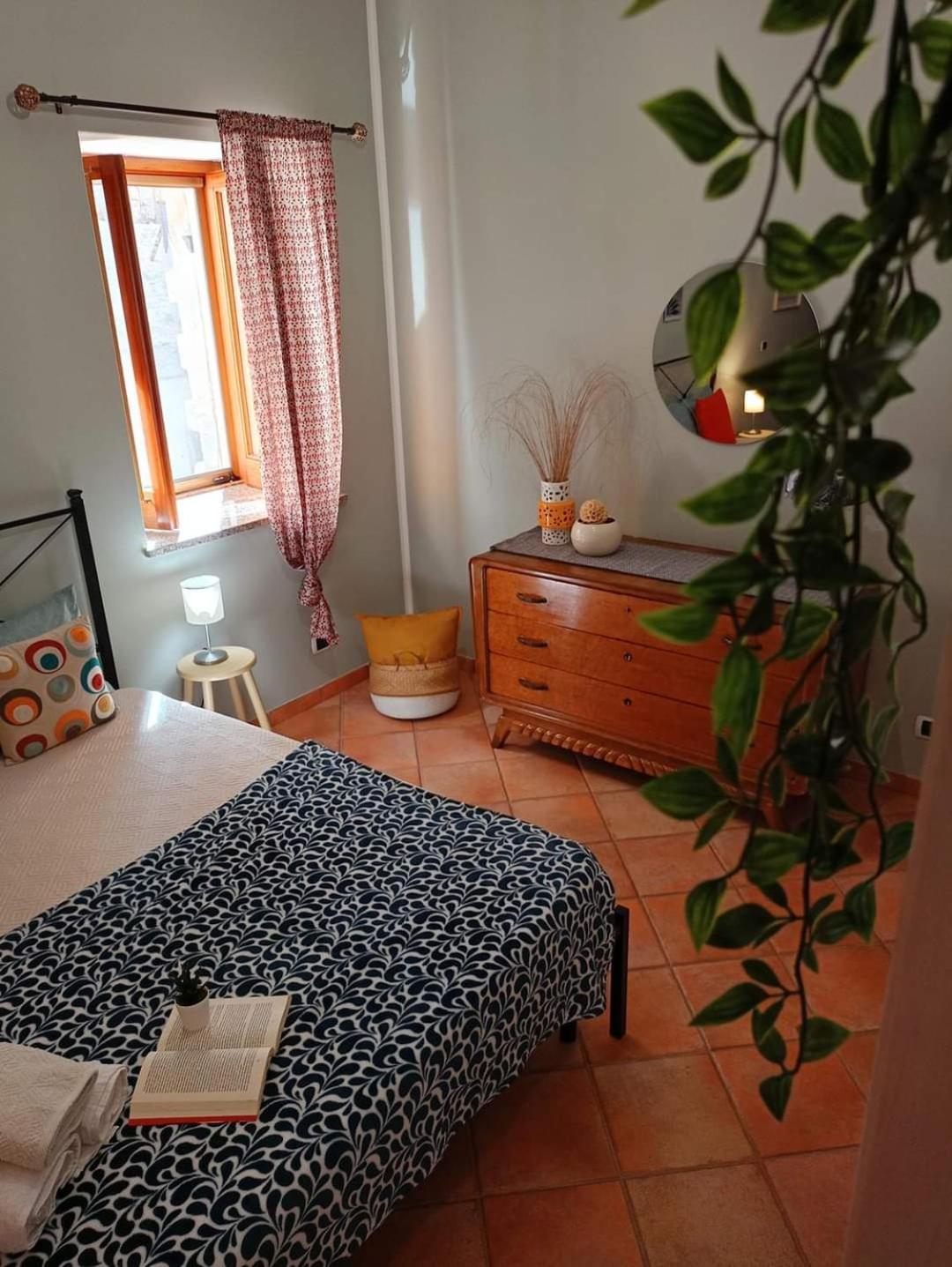 Domunua Holiday House 체팔루 외부 사진