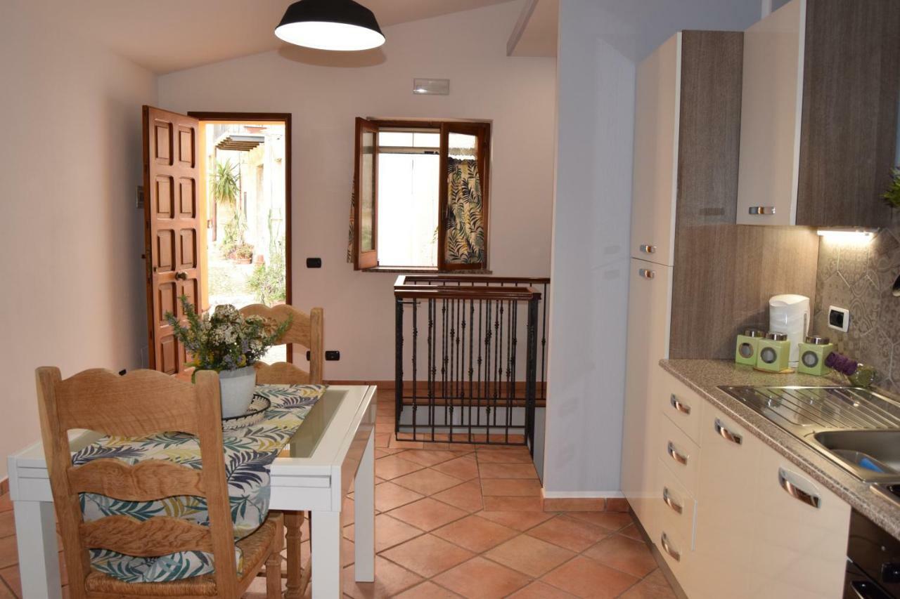 Domunua Holiday House 체팔루 외부 사진