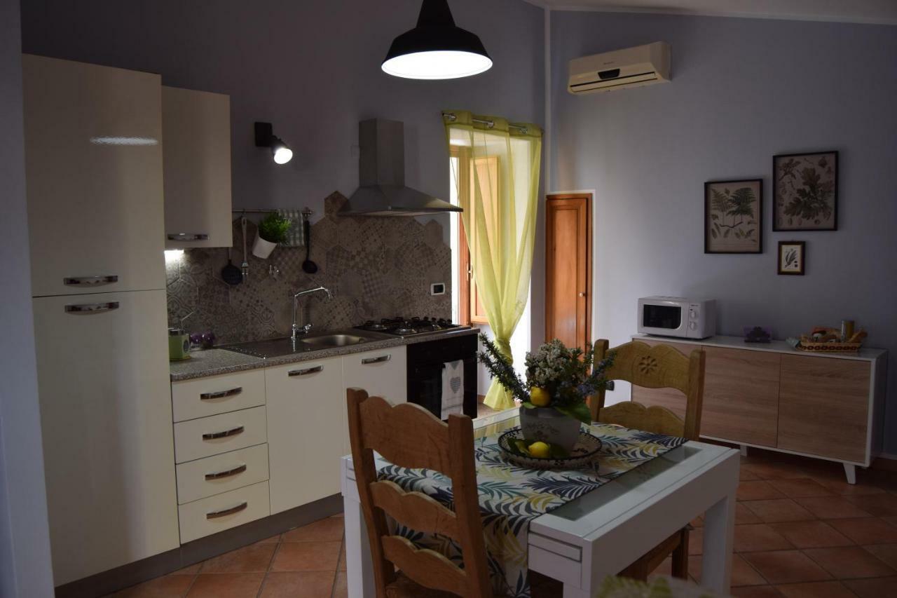 Domunua Holiday House 체팔루 외부 사진