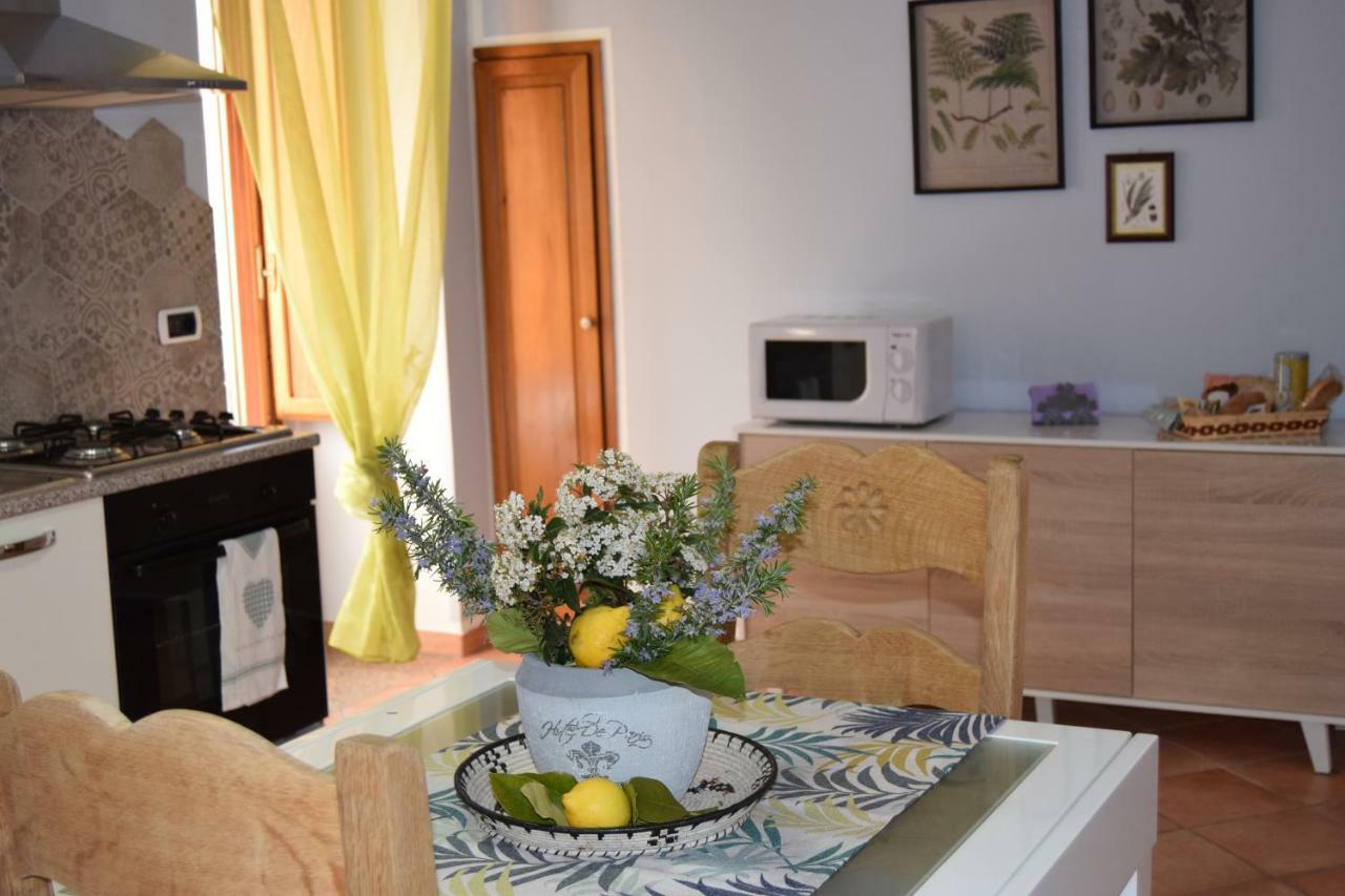 Domunua Holiday House 체팔루 외부 사진