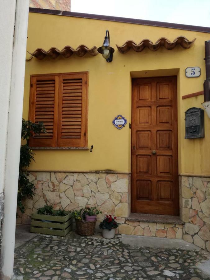 Domunua Holiday House 체팔루 외부 사진